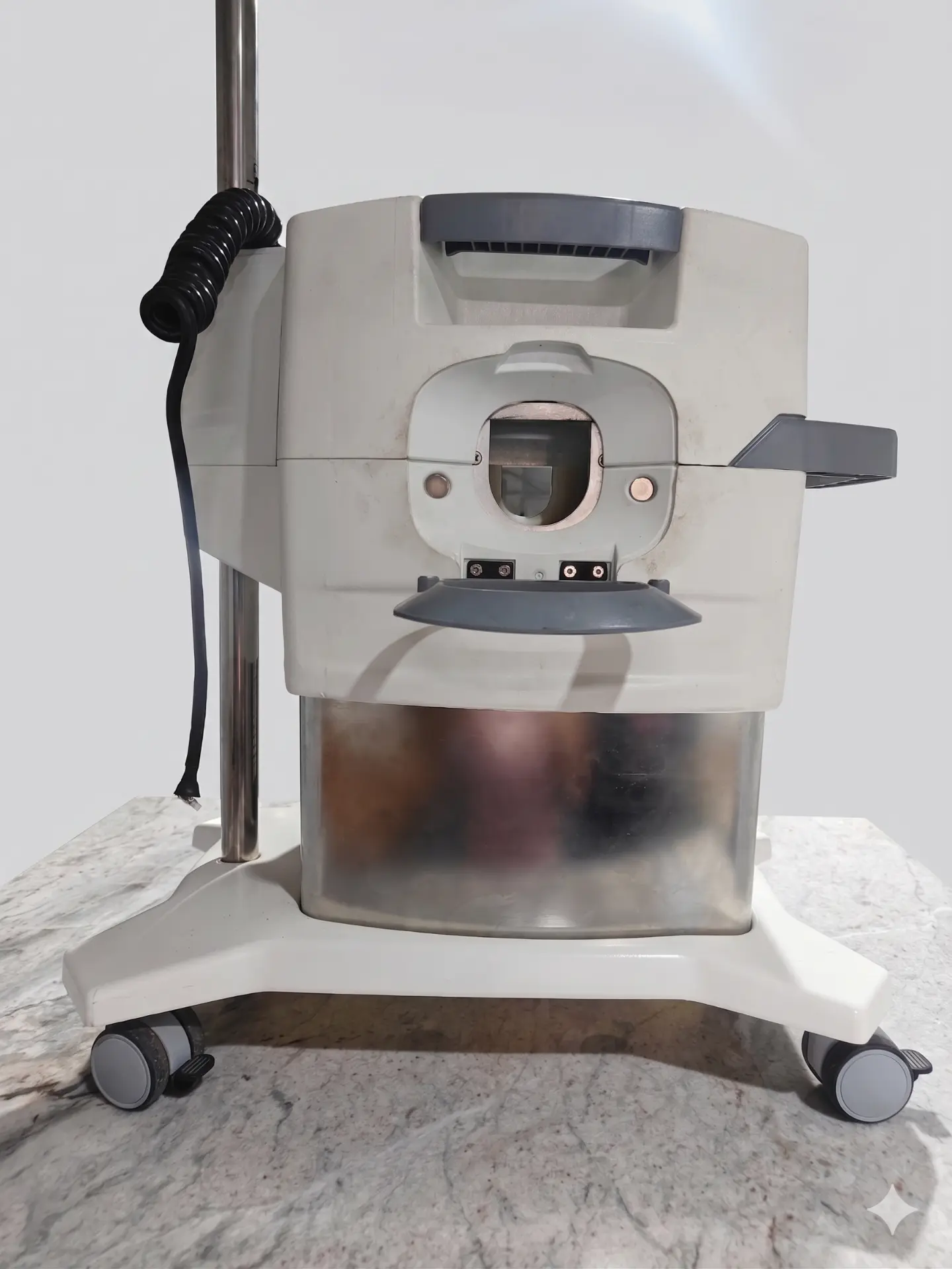 Front view of completed ventilator assembly